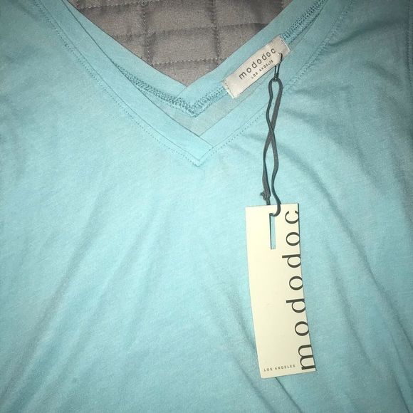 NWT Mododoc Double V-Neck Tank Top Size Small - Picture 3 of 5